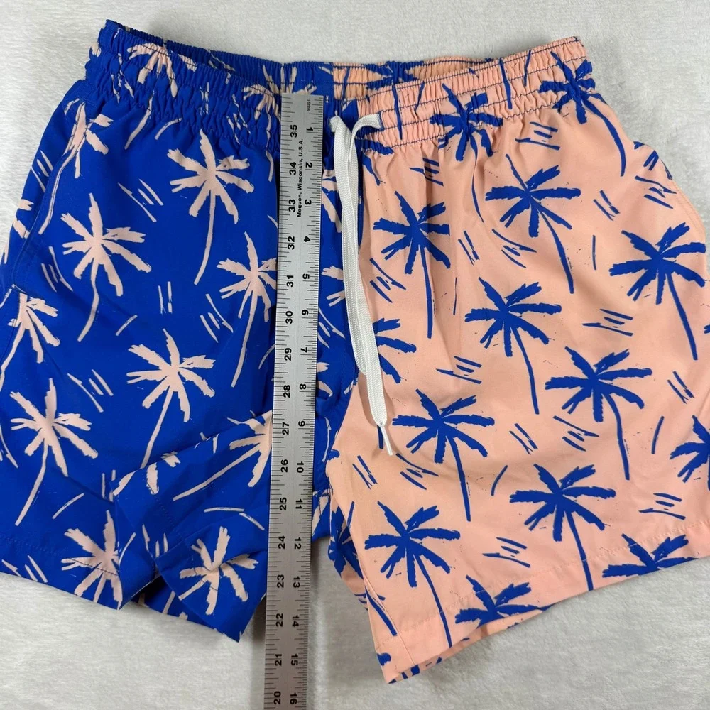 Chubbies Mens 5.5 Inch Inseam Swim Trunks Blue Pink Palm Tree Split Medium